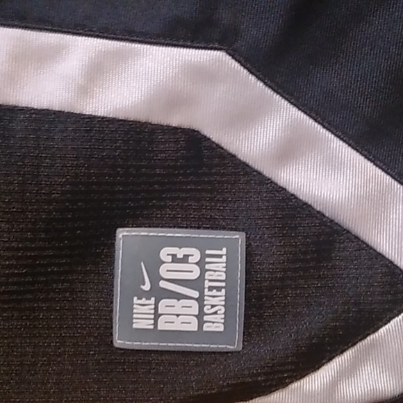 NIKE black reversible basketball shorts - Picture 2 of 5